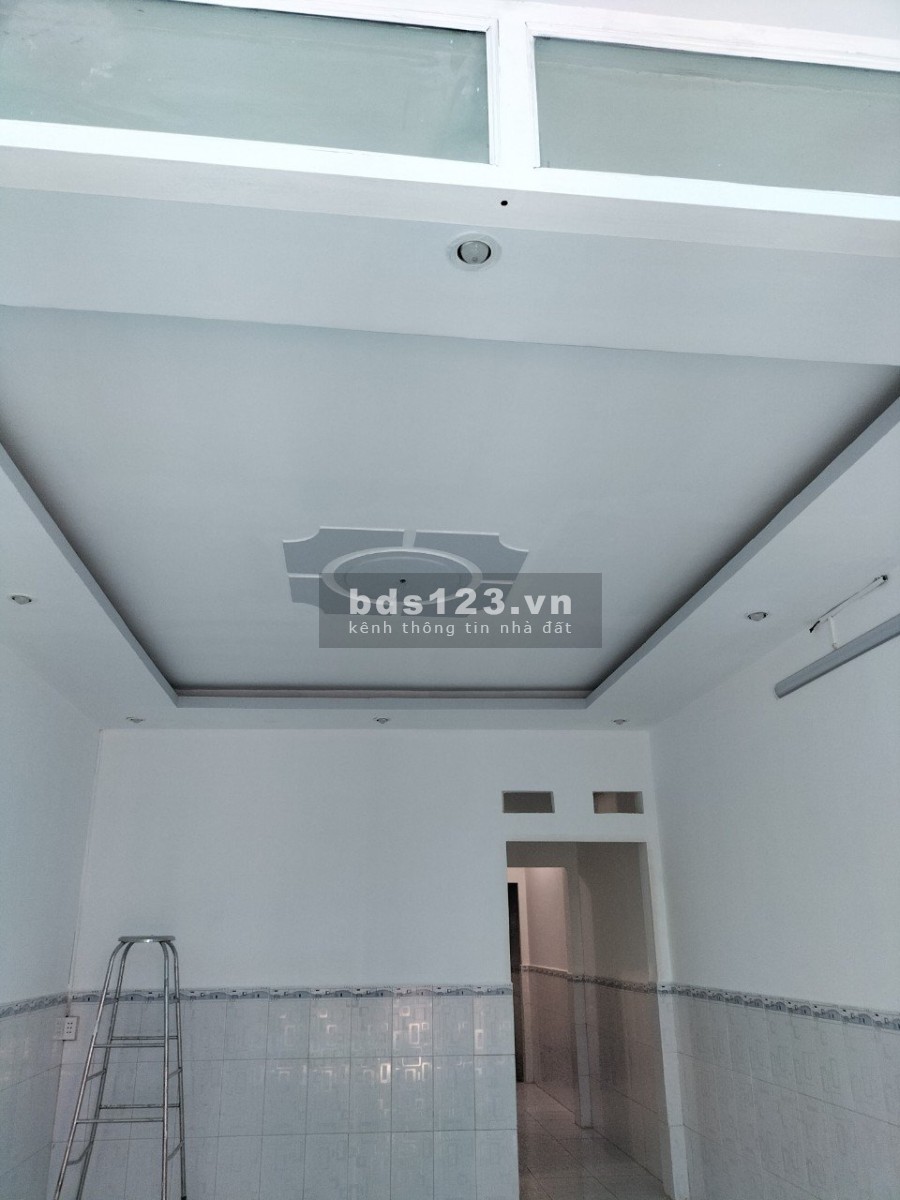 Bán nhà 1 lầu mới đẹp ngay đường Cây Cám Bình Tân hẻm xe hơi liên hệ 0965447785