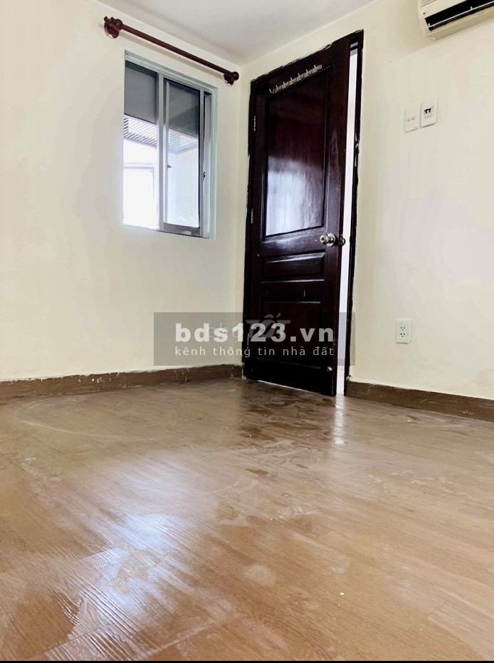 Cần bán căn hộ 2 PN ngay cầu vượt Sóng Thần liên hệ 0989140870, giá tốt đầu tư