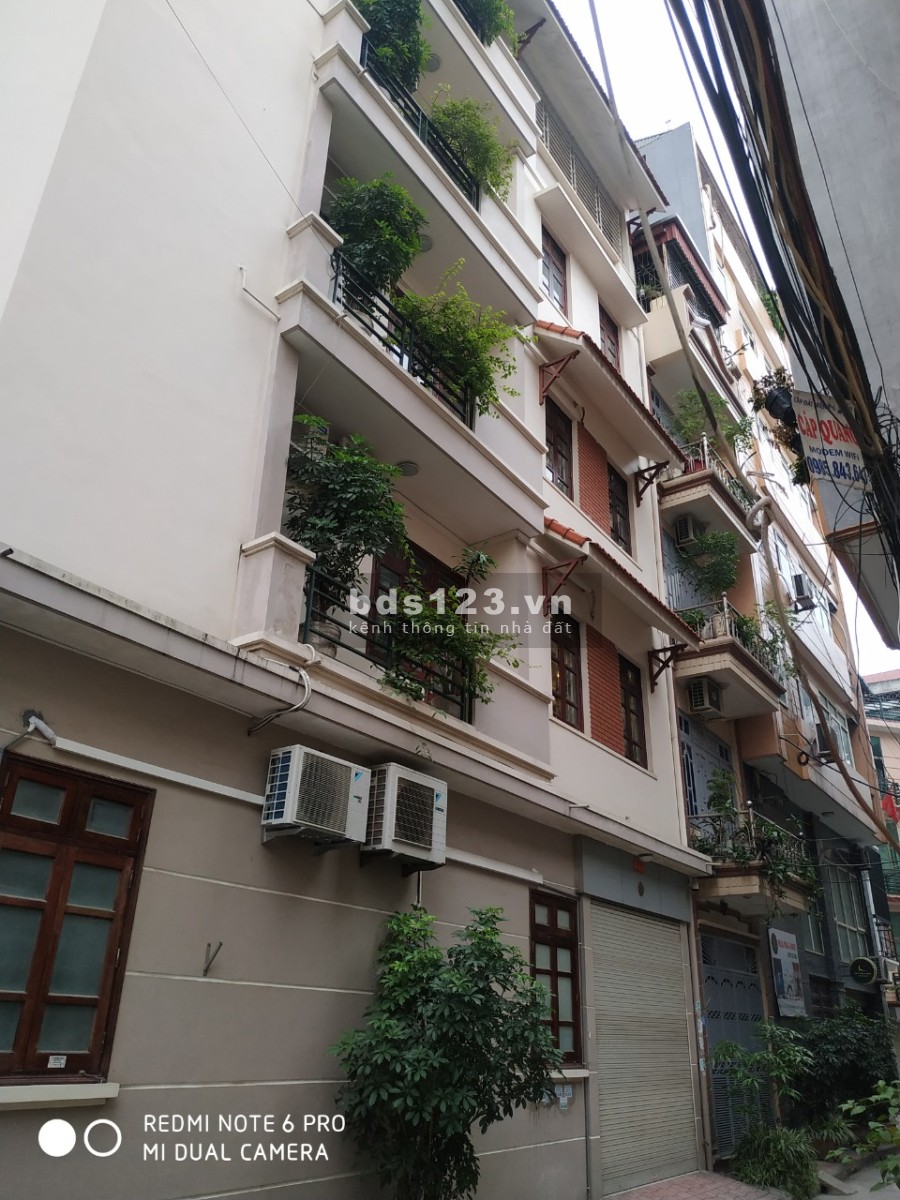 Siêu phẩm phố Phạm Văn Đồng, 4 tầng đúc, mt 5m, kinh doanh, gare giá nhỉnh 6 tỷ