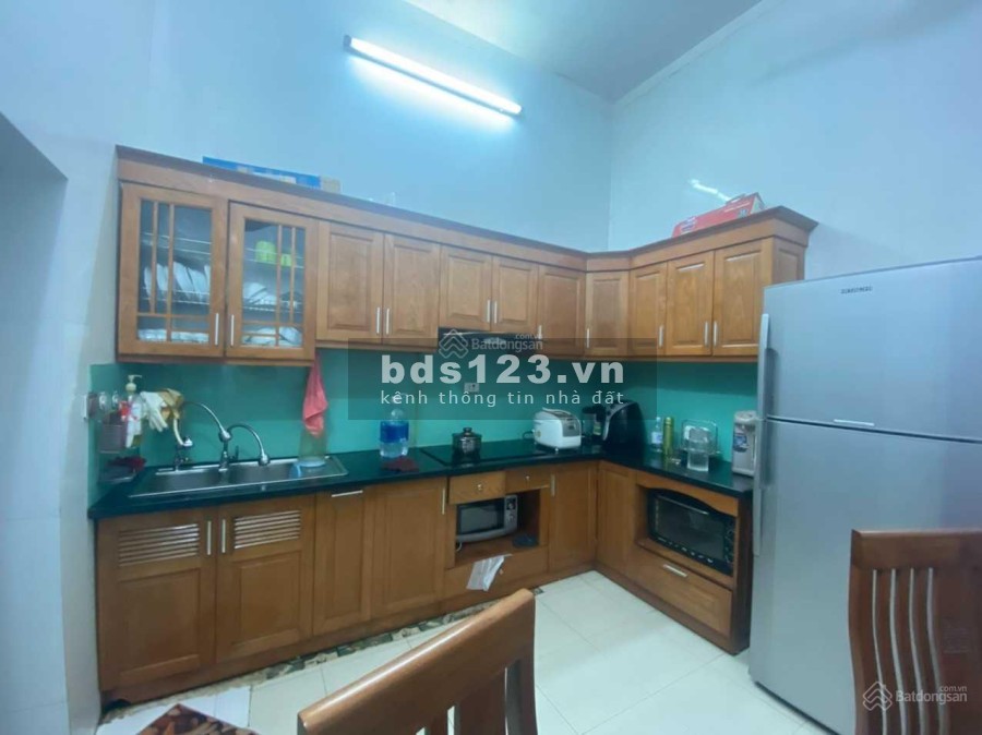 Bán nhà riêng Tô Vĩnh Diện, Thoáng 2 đầu, ô tô đến trước cửa. DT 50m2, MT 5.4m, 4 tầng, giá 6,1 tỷ