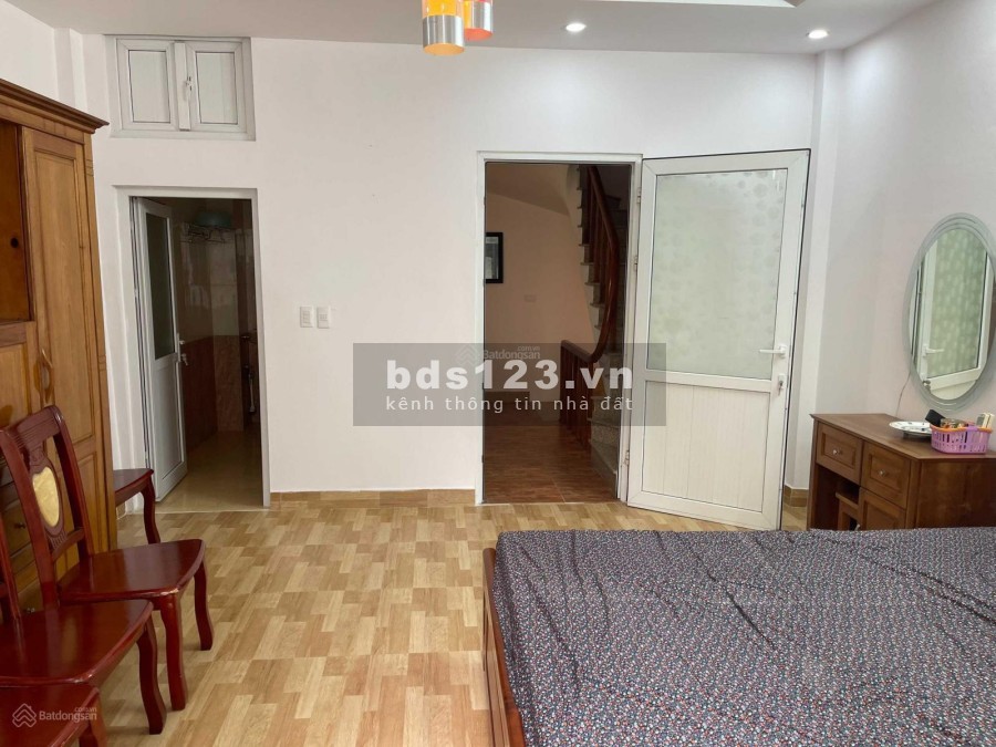 Bán nhà riêng Tô Vĩnh Diện, Thoáng 2 đầu, ô tô đến trước cửa. DT 50m2, MT 5.4m, 4 tầng, giá 6,1 tỷ