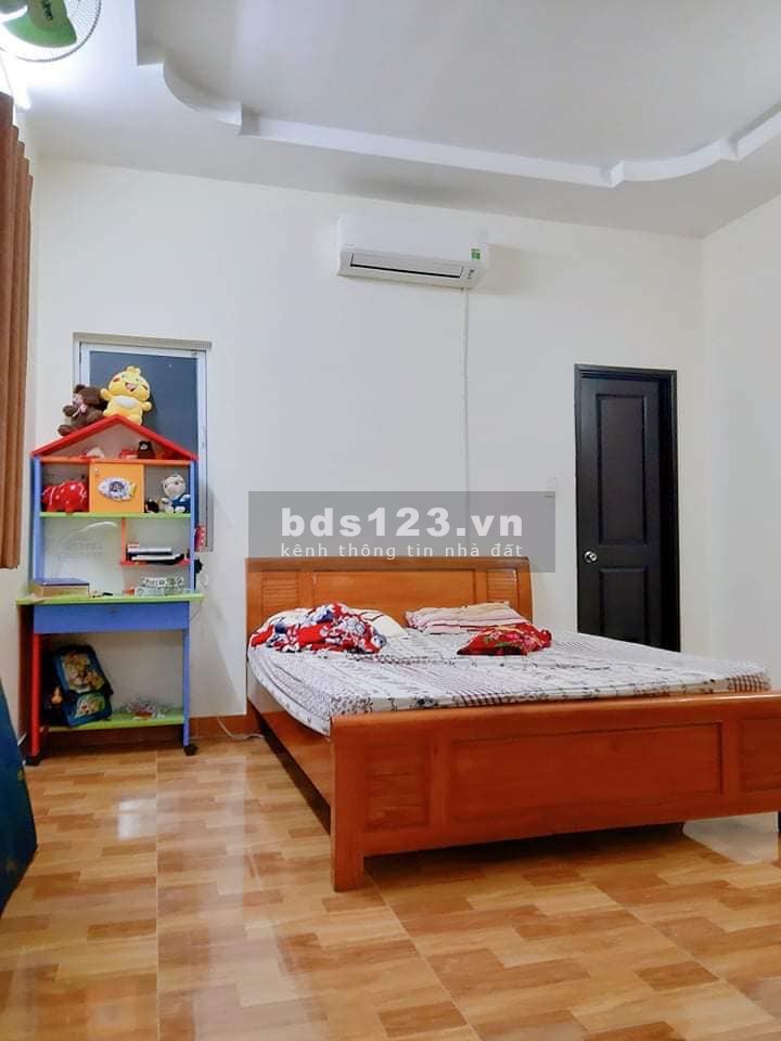 Cần bán gấp Quận Thử Đức Hiệp Bình Phước diện tích 75m2 (5x15), hẻm xe hơi, giá rẻ 4.7 tỷ