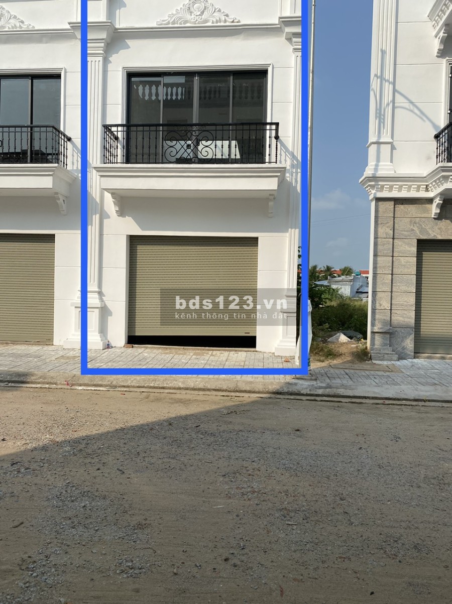 CẦN BÁN GẤP NHÀ TẠI CHỢ GIÁ 2 TỶ 9