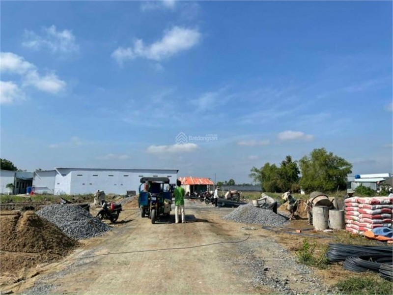 Bán đất nền mặt tiên Quốc Lộ 50 diện tích 100m2, hỗ trợ vay ngân hàng, vị trí đắc địa