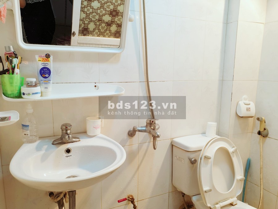 Chính chủ bán ngôi nhà đang ở tại số 30 ngách 29/12 Khương Hạ