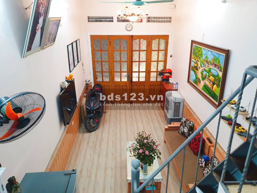 Chính chủ bán ngôi nhà đang ở tại số 30 ngách 29/12 Khương Hạ