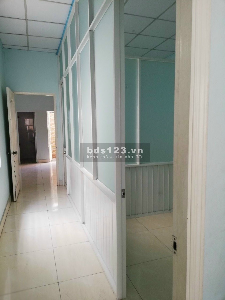 Nhà nguyên căn 1 trệt, 1 lầu đúc, giá tốt đường số 5 Linh Xuân, Thủ Đức dtsd 90m2