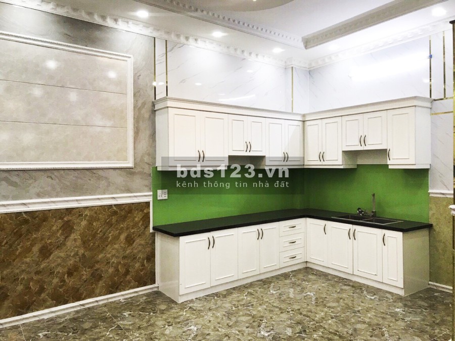Bán nhà 2 lầu xây dựng mới 100% hẻm đường Huỳnh Tấn Phát, P. Tân Phú, Quận 7