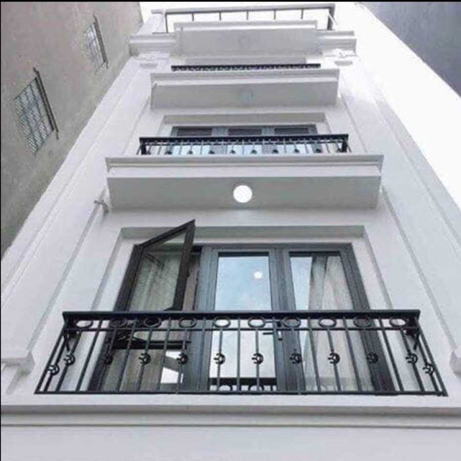 Bán nhà 5 tầng chính chủ số 12 ngõ 565/29 Lạc Long Quân dt 33m lh 0906060703