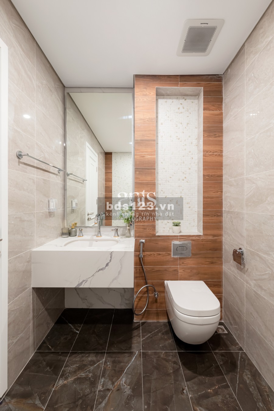 Bán căn hộ Á hậu 4 phòng ngủ 158m2 BRG 25 Lê Văn Lương diện tích lớn cực hiếm, CK 6%, HTLS 0%