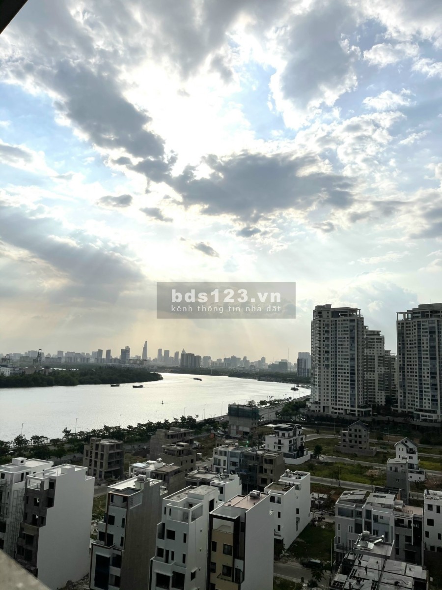 Chính chủ cần cho thuê căn hộ 2pn view sông nhìn về Quận 1, mát mẻ giá thuê 14 triệu/tháng