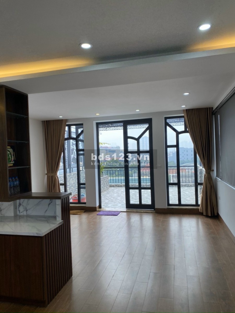 Nhà phân lô mới phố Phùng Chí Kiên, Cầu Giấy, thang máy, ô tô vào nhà dt 55m2, 6 tầng giá 11.2 Tỷ