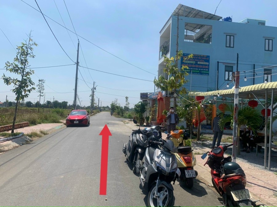 Đất nền mặt tiền Quốc Lộ 50 ngay ngã 4 chợ Trạm giá chỉ 13 triệu/m2, lh 0706898586