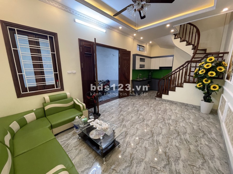Nhà Đẹp Phố Nguyễn Khánh Toàn, Quan Hoa, Cầu Giấy diện tích 35m2, 5 tầng giá 4.5 Tỷ