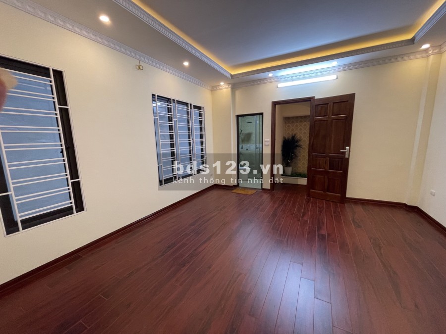 Nhà Đẹp Phố Nguyễn Khánh Toàn, Quan Hoa, Cầu Giấy diện tích 35m2, 5 tầng giá 4.5 Tỷ