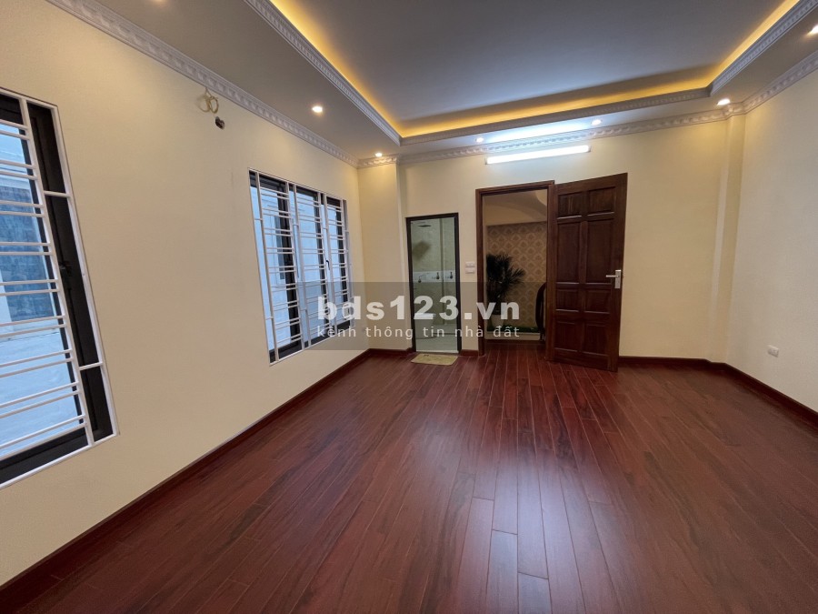 Nhà Đẹp Phố Nguyễn Khánh Toàn, Quan Hoa, Cầu Giấy diện tích 35m2, 5 tầng giá 4.5 Tỷ
