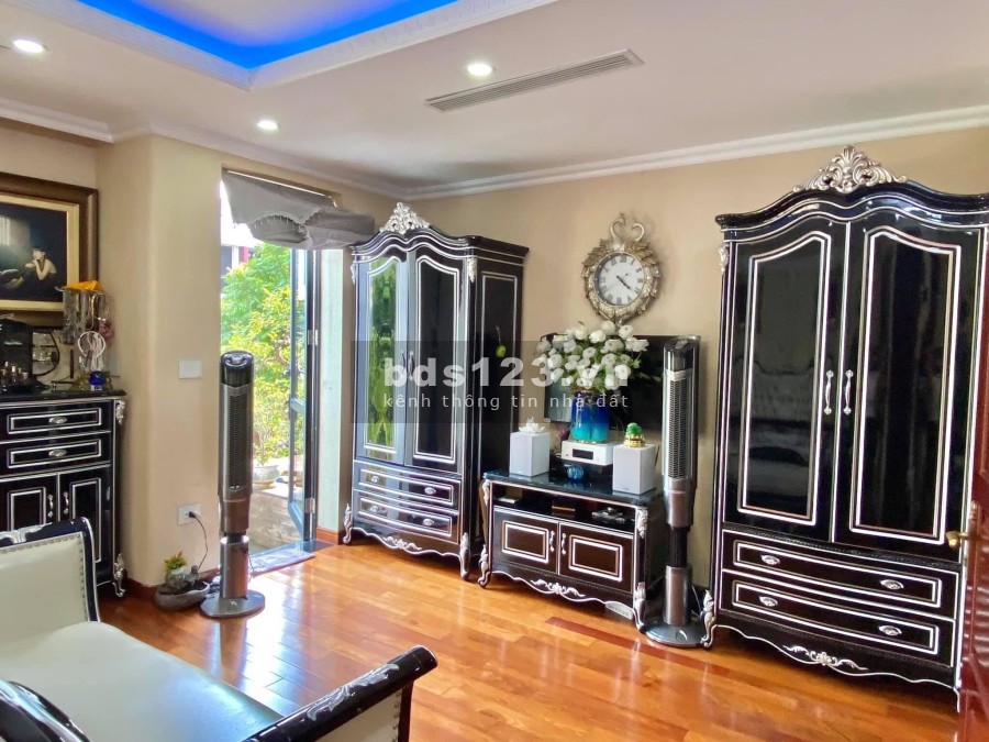 Bán nhà phố Minh Khai - Hai Bà Trưng, Nội thất cực đẹp, 4 tầng, giá bán chỉ 3 tỷ