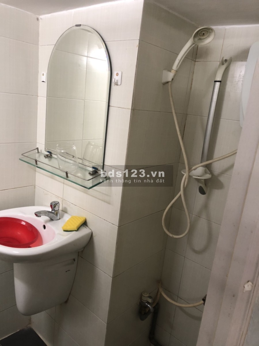 Cho thuê nhà nguyên căn 1 trệt 1 lửng, hẻm đường số 7, CX Đô Thành, Quận 3