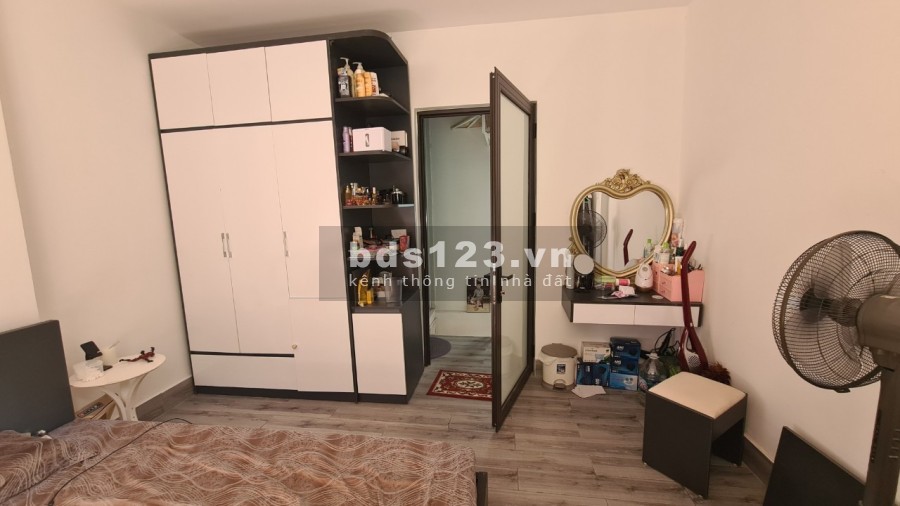Bán Gấp nhà mặt ngõ Ngọc Lâm (Long Biên), ô tô, kinh doanh mặt tiền 4m, nhỉnh 3 tỉ