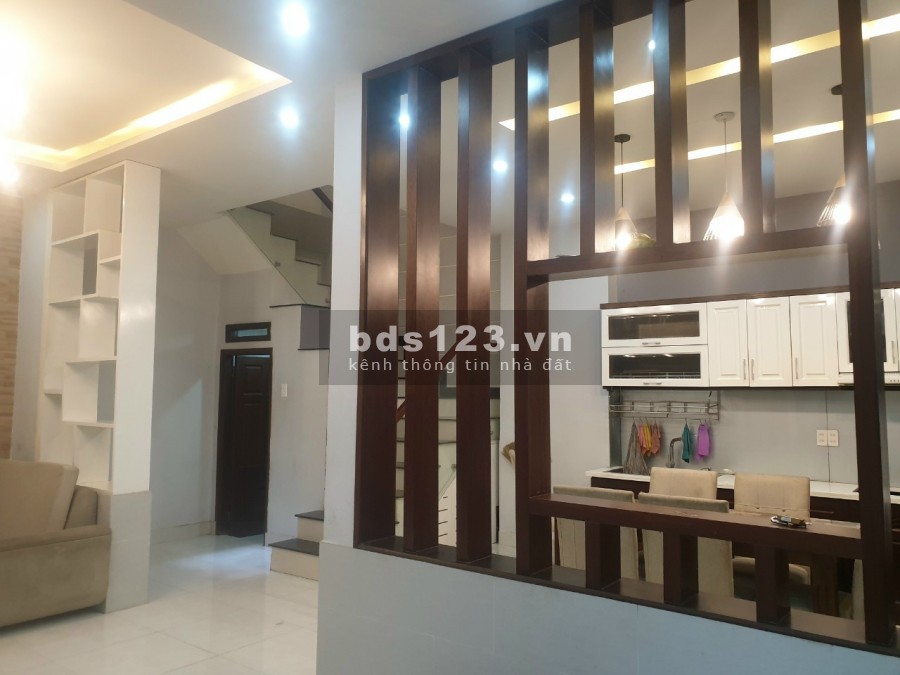 Chính chủ cần bán gấp nhà mặt tiền nguyễn văn lượng gò vấp chỉ 4.15 tỷ.
