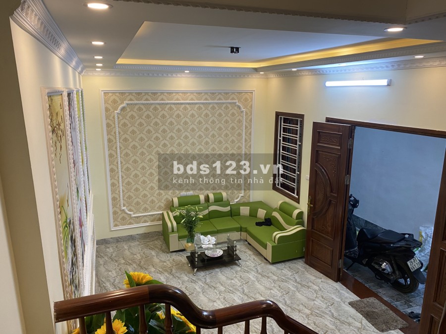 Bán nhà mới xây 5 tầng ngõ 225 Quan Hoa giá 4,95 tỷ. LH 0912442669