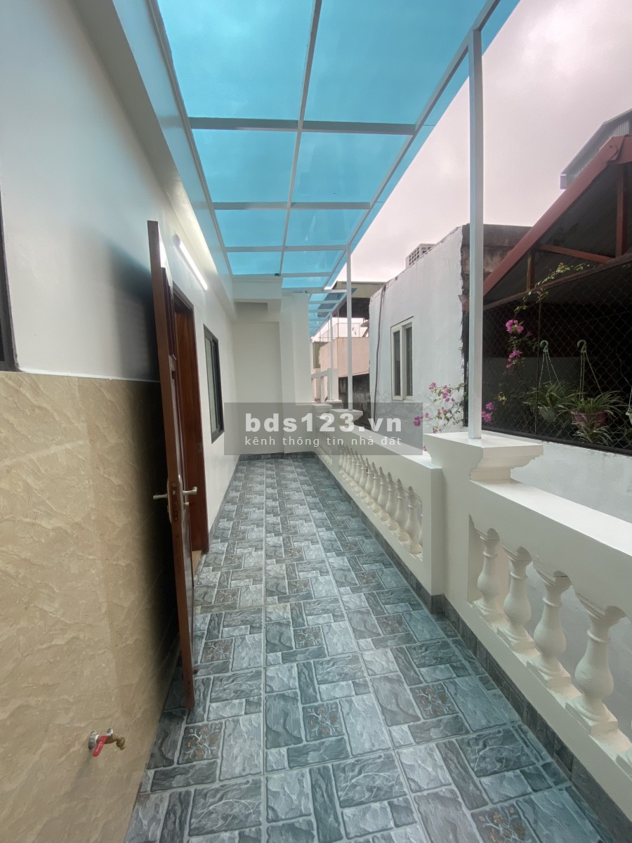 Bán nhà mới xây 5 tầng ngõ 225 Quan Hoa giá 4,95 tỷ. LH 0912442669