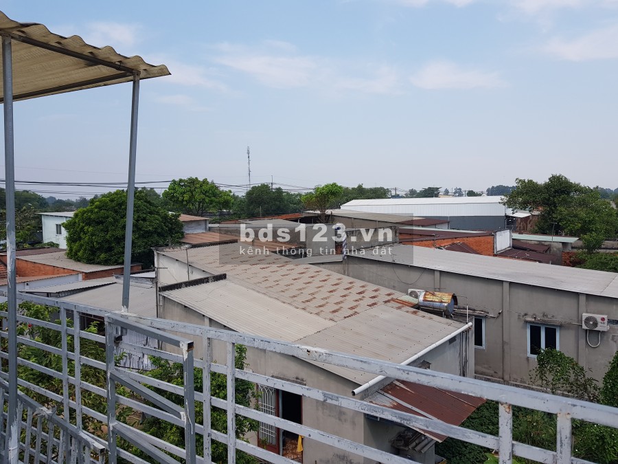Chính chủ bán nhà đẹp sổ hồng riêng, trung tâm chợ Sáng, đoạn giáp Hóc Môn