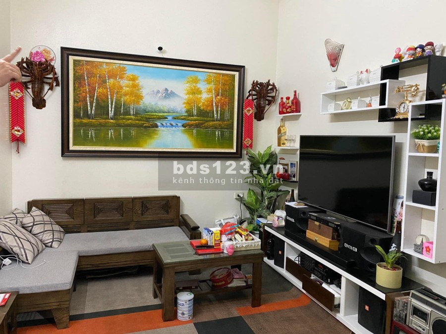 Cần bán nhà phố Hoàng Như Tiếp, Long Biên 30m2, 3 tầng, nhỉnh 3 tỷ.