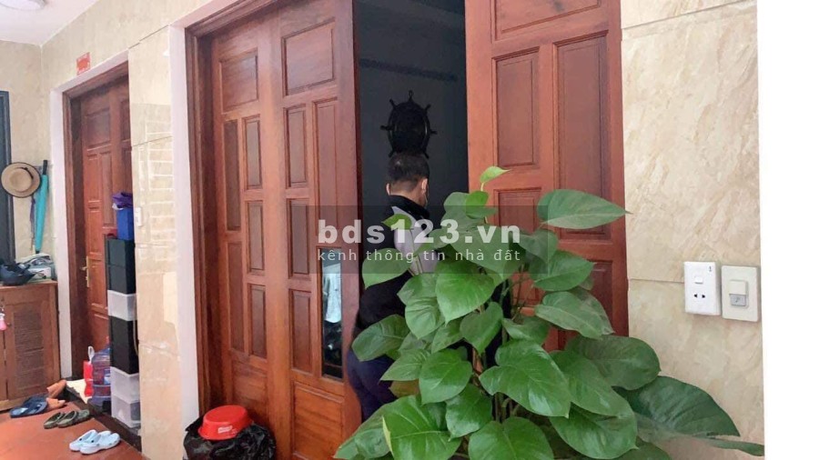 Phân Lô Nguyễn Văn Cừ ô tô Fadin đỗ cổng,tặng toàn bộ nội thất, DT 46m2,5 tầng, gần 4 tỷ
