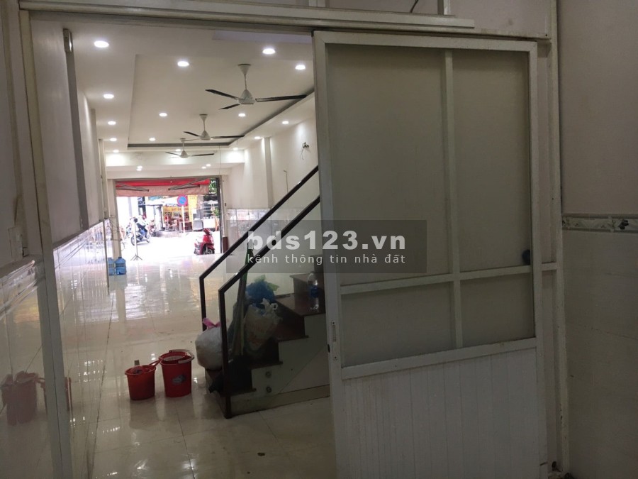 Cho thuê nhà nguyên căn mặt tiền đường Bình Thạnh, giá 40 triệu/tháng, dtsd 40m2