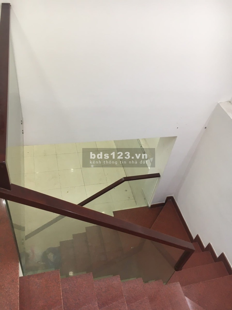 Cho thuê nhà nguyên căn mặt tiền đường Bình Thạnh, giá 40 triệu/tháng, dtsd 40m2