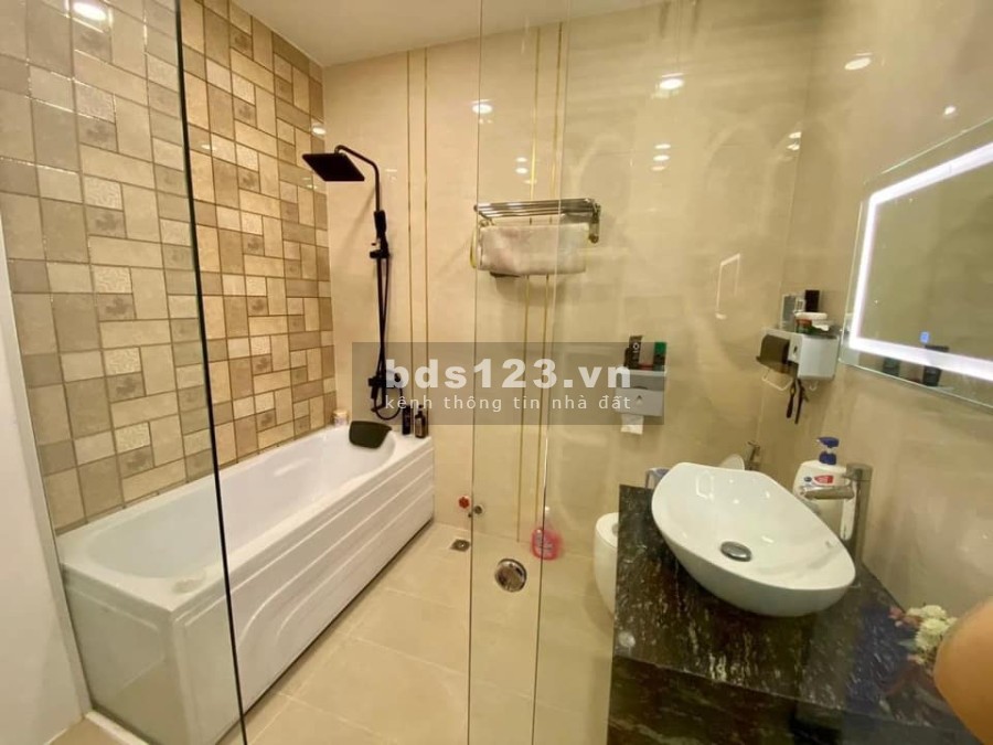 Bán nhà Vip Tân Sơn Nhì diện tích 60m2, 5 tầng đúc, nội thất cao cấp giá nhỉnh 7 tỷ