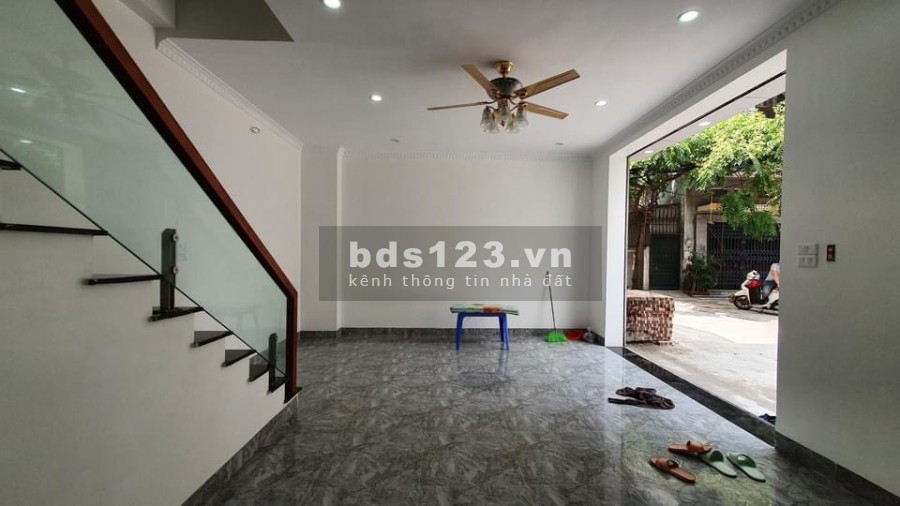 Nguyễn Sơn, khu Vip hàng không 31m2, giá bán 5.9 tỷ nhà mới đẹp đúc 5 tầng thoáng
