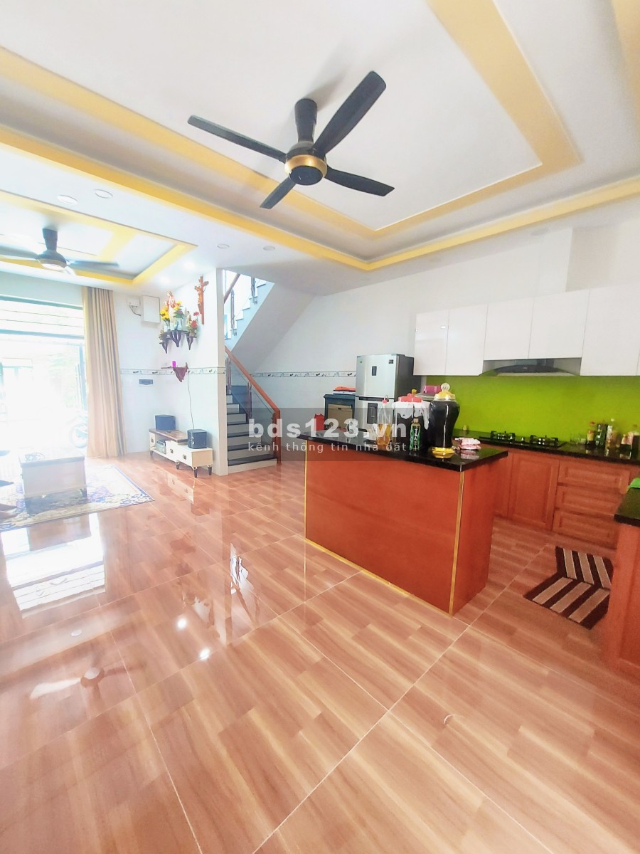 Nhà đẹp, liên hệ sđt 0902378193, dân trí cao, khu dân cư an ninh, đã ở được hơn 80%