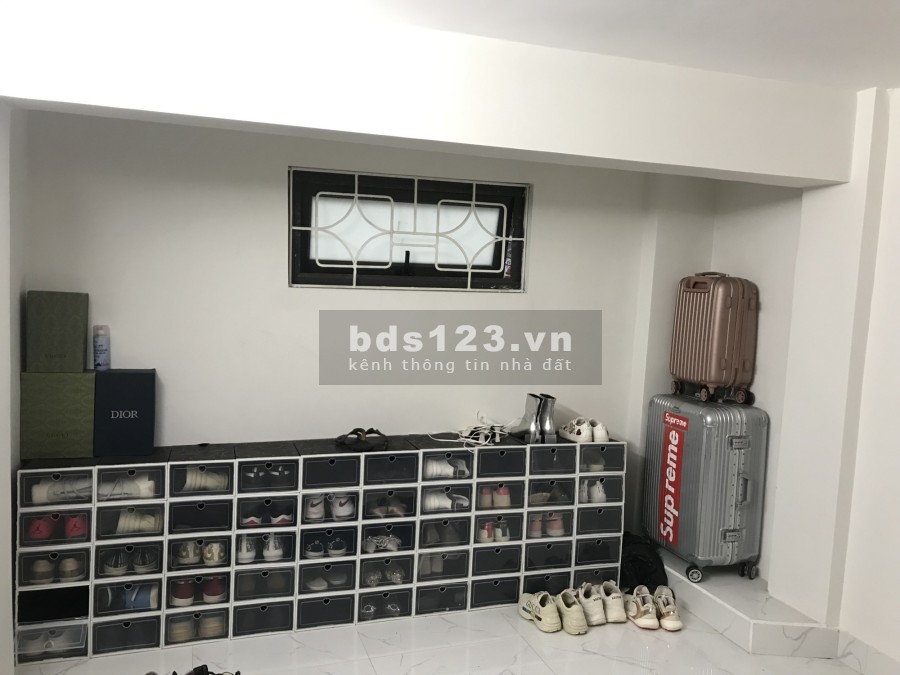 Bán nhà nguyên căn ở trung tâm Quận Đống Đa, giá chỉ hơn 5 tỷ, dtsd 26/32m2 khu an ninh