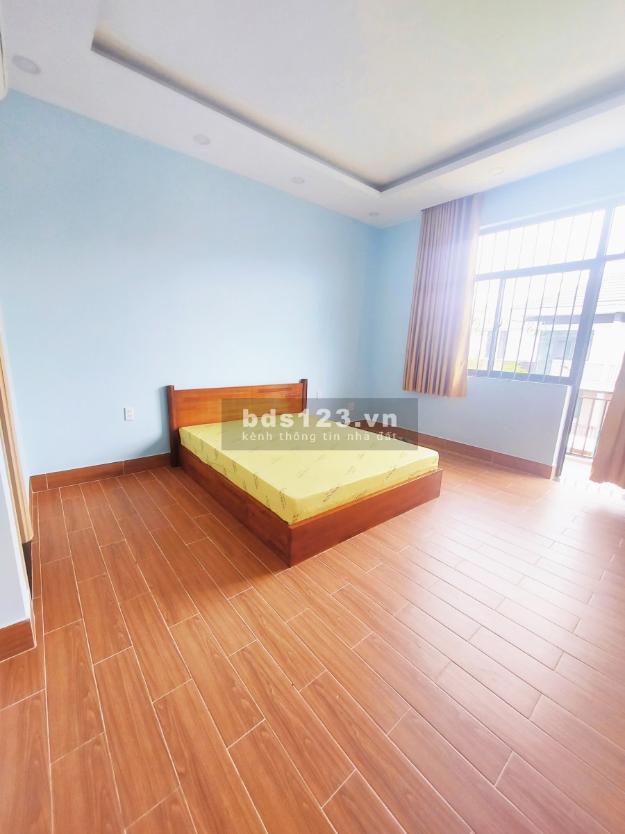 Nhà đẹp, liên hệ sđt 0902378193, dân trí cao, khu dân cư an ninh, đã ở được hơn 80%