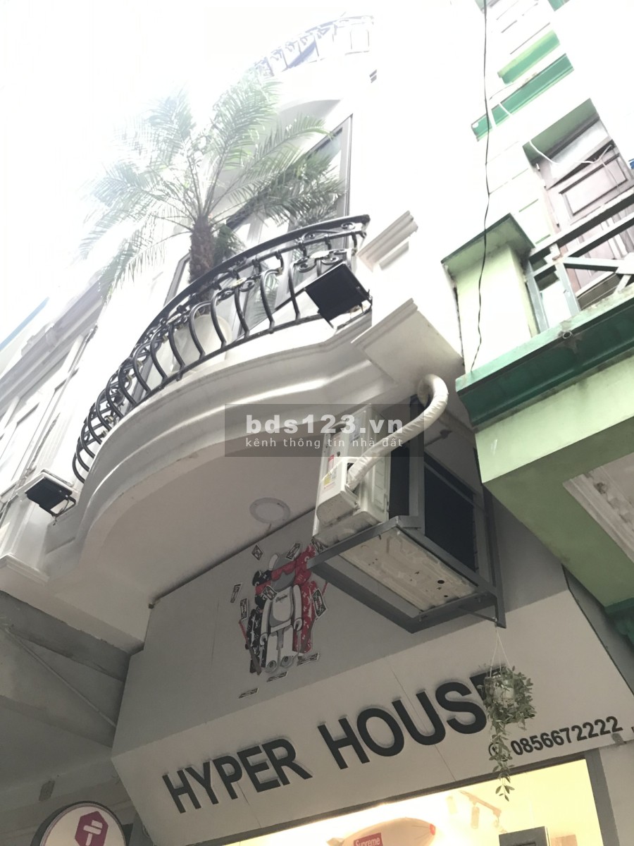 Bán nhà nguyên căn ở trung tâm Quận Đống Đa, giá chỉ hơn 5 tỷ, dtsd 26/32m2 khu an ninh