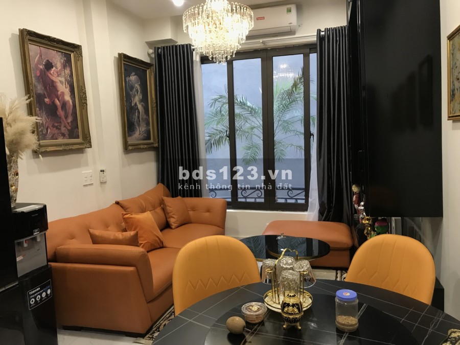Bán nhà nguyên căn ở trung tâm Quận Đống Đa, giá chỉ hơn 5 tỷ, dtsd 26/32m2 khu an ninh