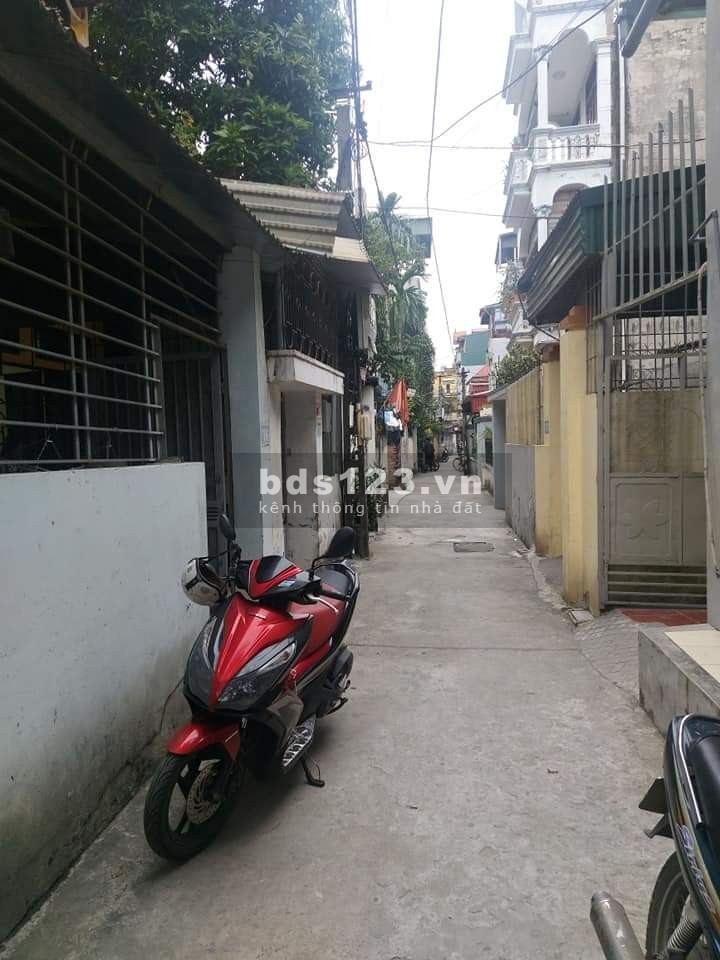 Thượng Thạnh bán đất tặng nhà ô tô đỗ cửa ở luôn, diện tích 52m2 1 tầng, mt 3.9m, giá 2.7 tỷ