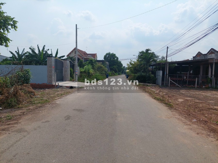 Bán đất 5x38 thổ cư hết. Mặt tiền đường 461, xã Trung An. Giá 2.85 tỷ
