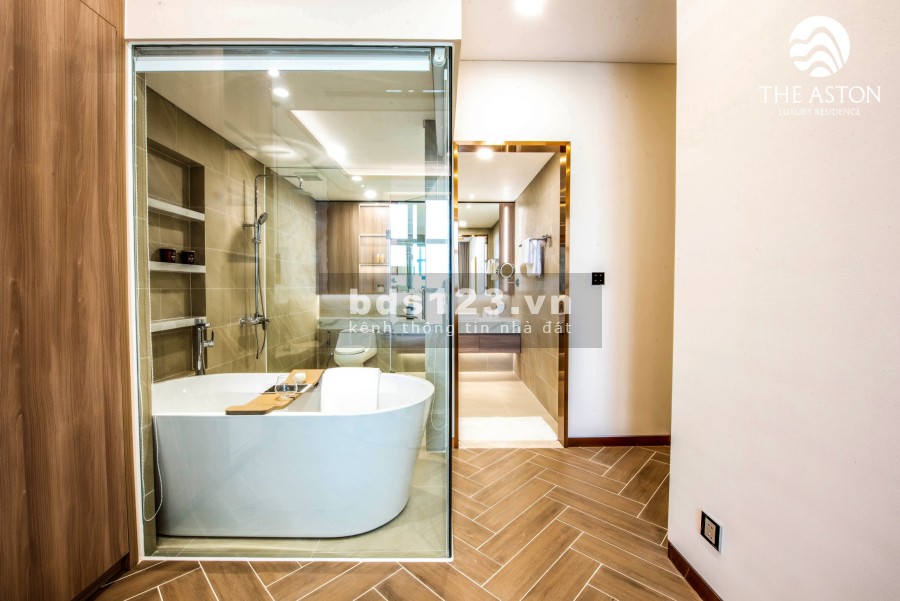 Cần bán căn hộ cao cấp view biển, kề sông, sổ hồng sở hữu lâu dài TTTP Nha Trang
