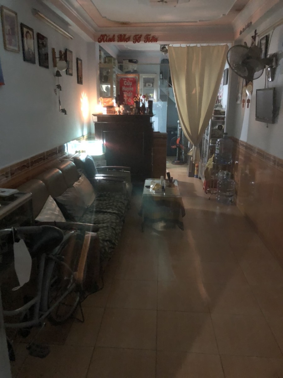 Bán nhà nguyên căn đẹp tặng đầy đủ nội thất hẻm 1 sẹc Dương Bá Trạc giá bán 6.5 tỷ