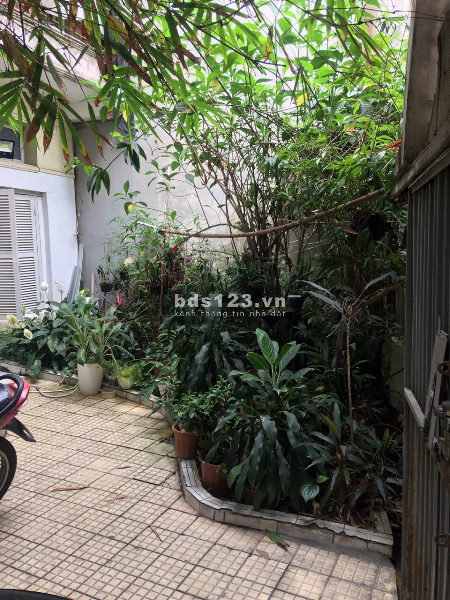 Bán đất tặng nhà 2 tầng dt 91.4m2, giá 8.45 tỷ, Lương Khánh Hoàng Mai, trung tâm Hà Nội