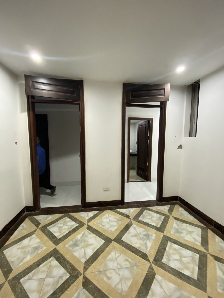 Bán khách sạn 6 tầng khu phân lô công viên hòa bình 397 Phạm Văn Đồng dt 120m