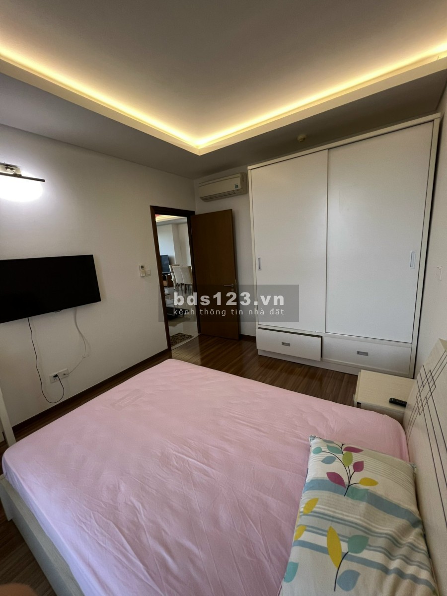Cần bán gấp căn góc Thảo Điền Pearl Quận 2, giá tốt, có ban công rộng, hướng gió mát