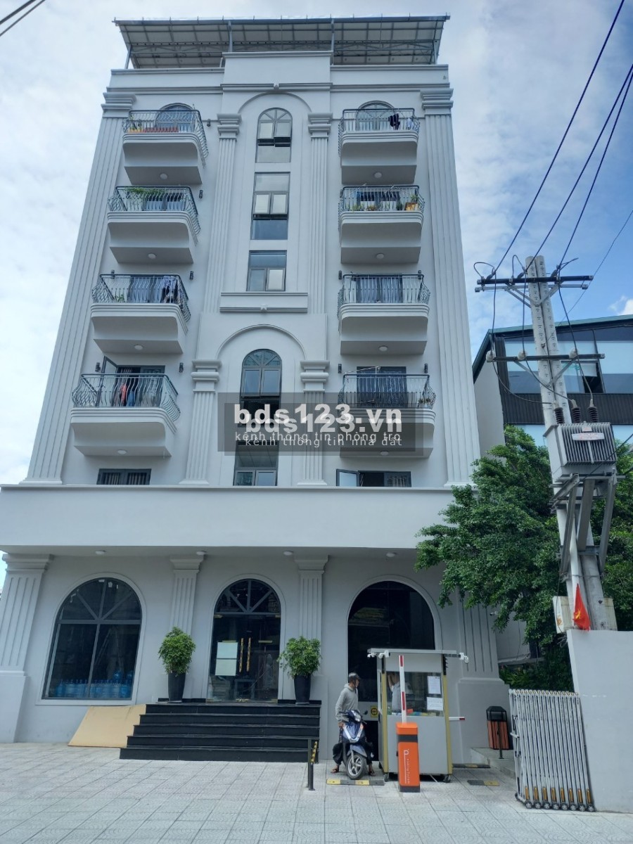 Căn hộ dịch vụ cao cấp ngay Âu Cơ, full nội thất có bãi xe oto, an ninh sạch sẽ hiện đại