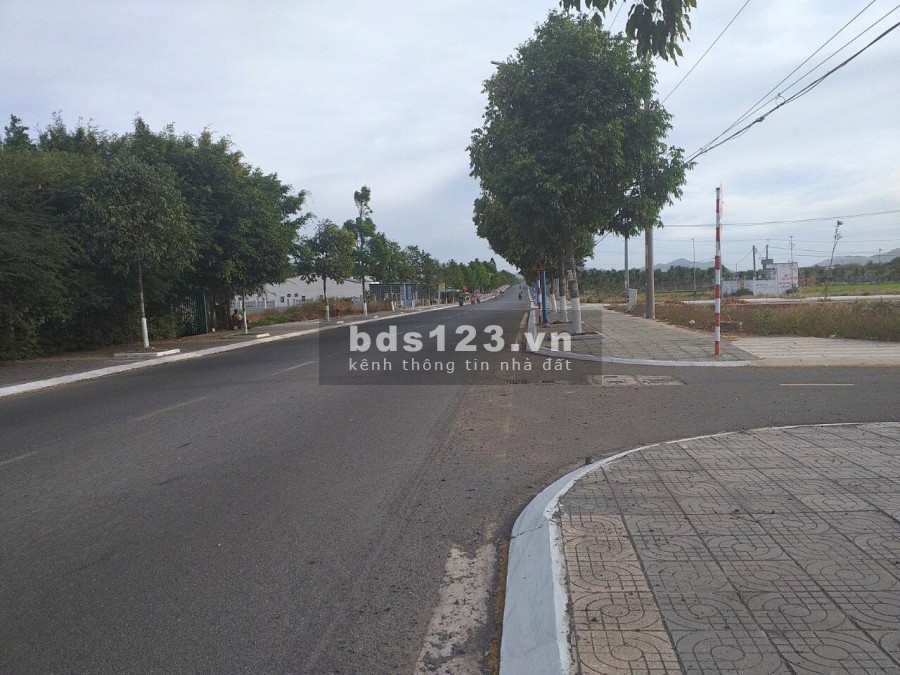 Bán lô đất đẹp Mặt Tiền Tỉnh Lộ 52, Long Tân, Bà Rịa Vũng Tàu giá bán 3 tỷ, sổ sẵn