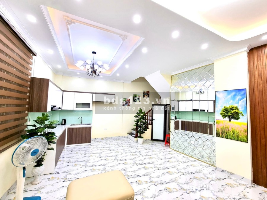 Nhà đẹp nhất quận Hoàng Mai, Nguyễn An Ninh 41m2 x 5 tầng mặt tiền 5.8m cực đẹp, chỉ 5,5 tỷ