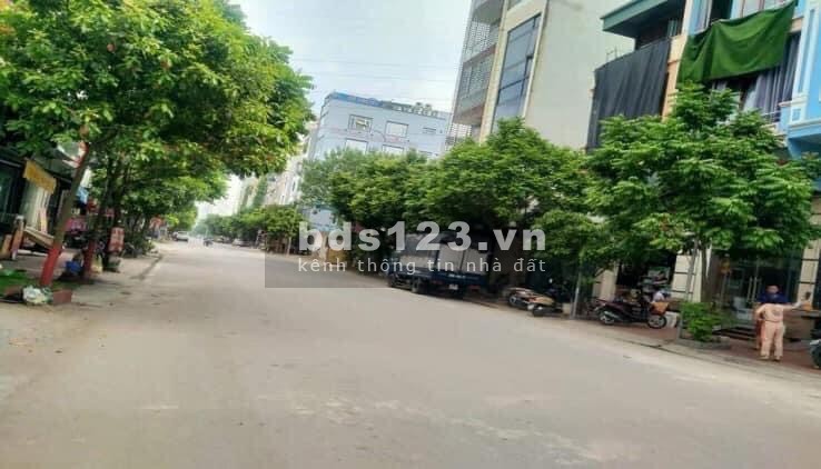 Bán đất phân lô,tại khu đấu giá Tái định cư Kiến Hưng, Hà Đông, diện tích 65m2,giá 6,75 tỷ