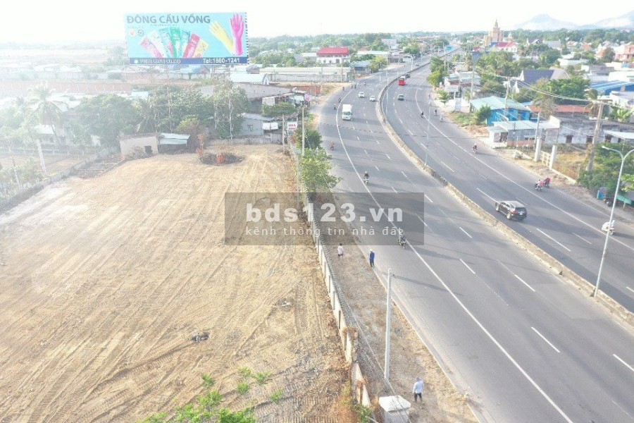 Siêu phẩm 15 lô đất nền thương mại ngay mặt tiền Quốc Lộ 51m2, đầu tư sinh lời hiệu quà